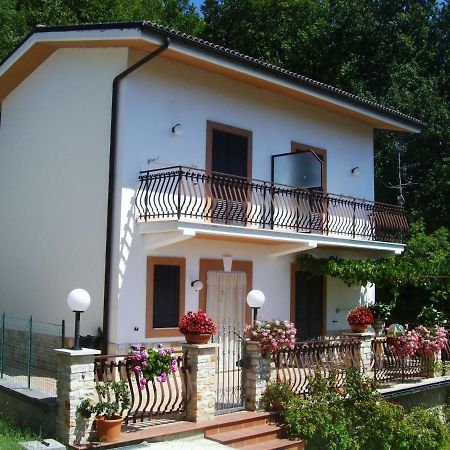Bed and Breakfast Casa Lieta Субьяко Экстерьер фото