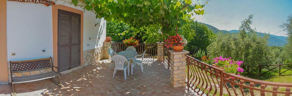 Bed and Breakfast Casa Lieta Субьяко Экстерьер фото